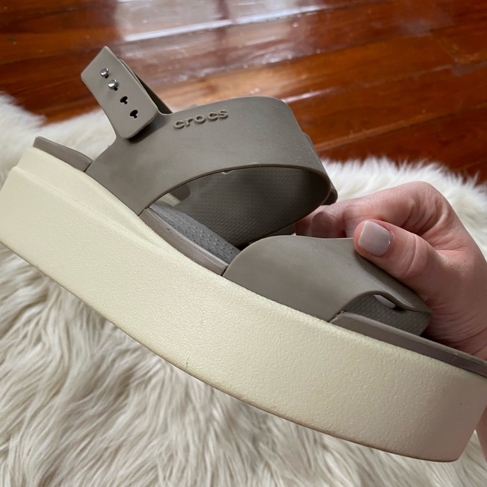 Platform Crocs